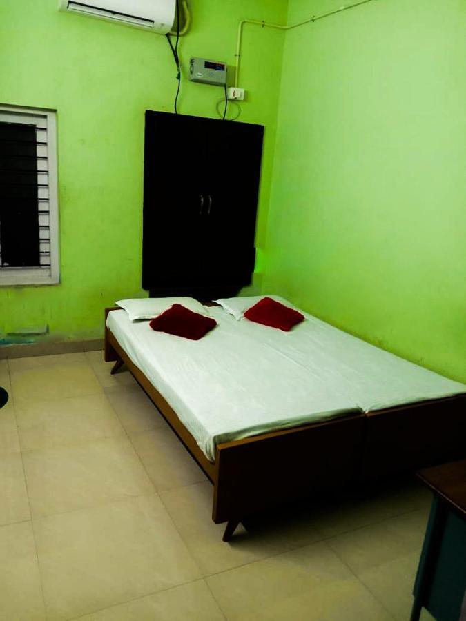 Zaina Tourist Home Kollam Exterior foto