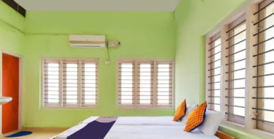 Zaina Tourist Home Kollam Exterior foto
